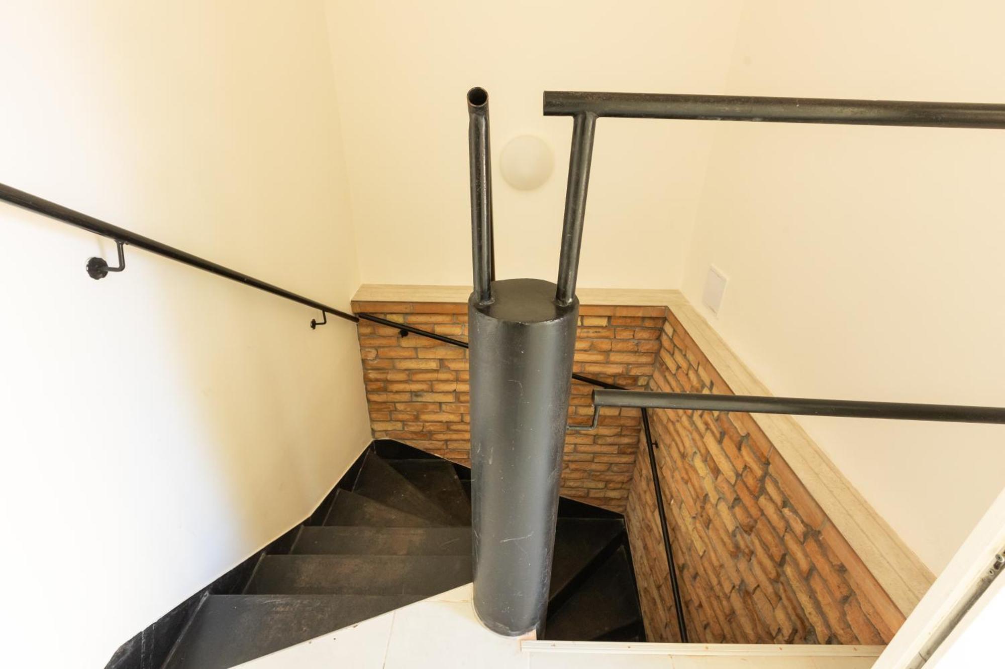 Spacious Apartment In Quiet Courtyard Near Charles Bridge Praga Exterior foto